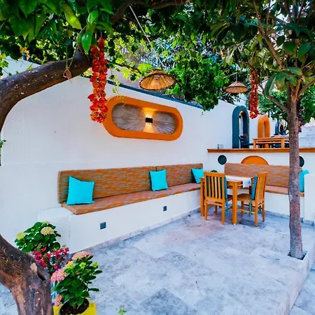 Hotel Sardunya Andifli Kas