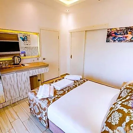 Hotel Sardunya Andifli Kaş